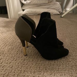Qupid Black Heels